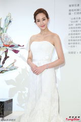 组图：张钧甯纯白色精美礼服美艳现身