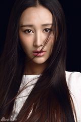 组图：杜十五裸妆写真清新白裙清凉一夏