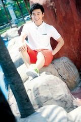 组图：乔任梁夏日清凉学院风写真 曝昔日恋情