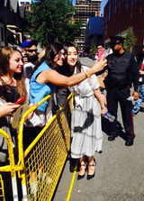 组图：马苏清新复古风演绎多伦多时尚四重奏