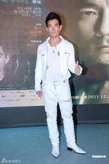 组图：任贤齐新碟五月天监制 制作费大超支