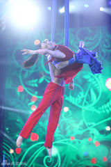 组图：《舞出》冠军刘璇韩艺博高难度动作集锦