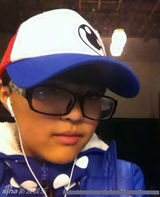 组图：金龟子刘纯燕13岁可爱女儿私房照