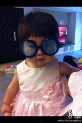 组图：(曹格儿女)曹氏兄妹有爱日常 暖Joe萌Grace初长成