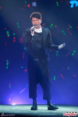 组图：郭伟亮个唱陈奕迅玩疯杨千嬅梁咏琪美艳