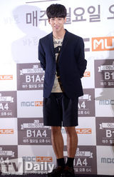 组图：韩团B1A4开节目发布会 带你去旅游