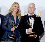 组图：《平常心》获迷你剧类最佳电视电影剧