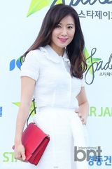 组图：韩星2AM任瑟雍高素荣等出席活动