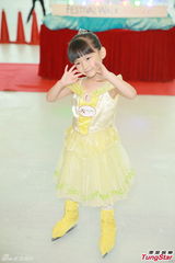 组图：胡诺言重视女儿开心 童星杨铠凝紧张升学