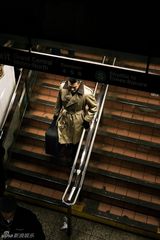 组图：于小伟主题大片英伦风演绎英式时尚