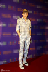 组图：高虎莫小棋包小柏等众明星看秀