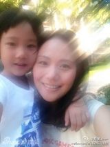 组图：《还珠》曝罕见搞怪照 柳红8岁女儿漂亮