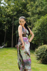 组图：邱枫最新写真大片曝光 显清纯甜美风韵