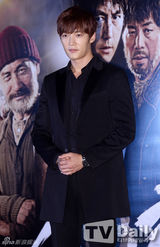 组图：《神之一手》媒体试映 郑雨盛等强势助阵