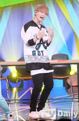 组图：众星斗艳 孝敏阳光动感又性感十足