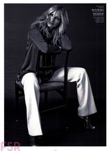 组图：朱莉娅-罗伯茨写真美艳 笑容灿烂秀美腿