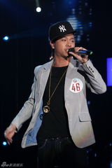 幻灯组图：快男全国30强诞生 师洋入选“快乐天团”