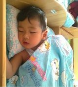 组图：郭涛爱子石头成长相册 小大人纯爷们儿