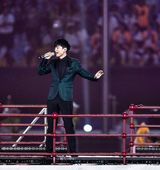 组图：张杰感恩青奥会 献唱主题曲获正能量