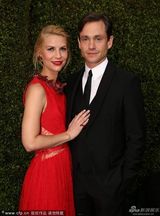 组图：《国土安全》克莱尔-丹尼斯夫妻恩爱现身