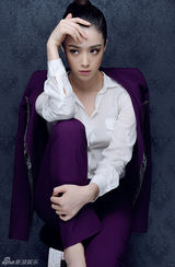 组图：蒋欣最新写真曝光 气质干练职场范足