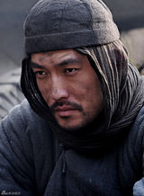 组图：张博《金战》剧照曝光 草根英雄匪感十足