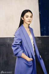 组图：姚晨优雅登封面 散发都市精英魅力