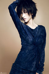 组图：张俪清新短发诠释性感尤物