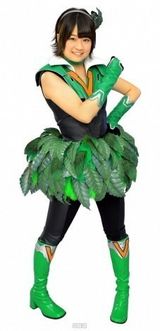 组图：AKB48成员拍广告变身蔬菜