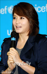 组图：韩星金惠秀任Unicef韩国委员会特别代表