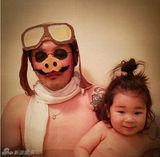 组图：日本父女逗比泡澡照走红 蠢萌犯二又有爱