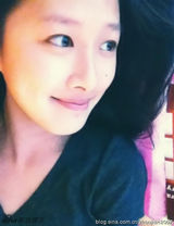 组图：王伟忠19岁女儿曝光 肤白貌美清纯可人