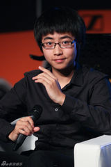 组图：爵士钢琴奇才阿布揭新专辑 打造视听盛宴