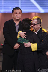 组图：《假如生活欺骗了你》获电视剧金奖