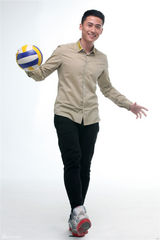 组图：刘立足球写真展阳光暖男魅力