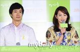 组图：《庆州》媒体首映 申敏儿复古花裙惹眼