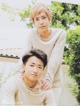 组图：日本男团“岚组合”夏日美图 治愈又暖心