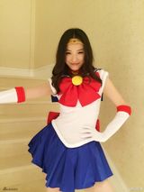 策划：制服诱惑！女星扮空姐护士宅男喷血