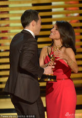 组图：谢耳朵获得艾美奖喜剧类最佳男主角