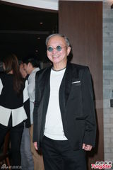 组图：经纪人黄柏高生日 杨千嬅等群星到贺