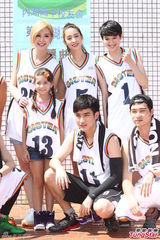 组图：蓝正龙盼早生子 为娇妻改冲动个性