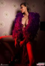 组图：大陆版瑶瑶化身性感妖姬  Fcup双峰诱人