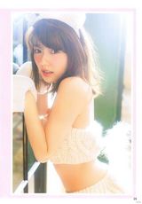 组图：AKB48穿泳衣与狗拍写真 身材热辣喷鼻血