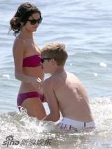 组图：熊孩子贾斯汀-比伯：狂拽炫酷满世界闯祸