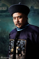 幻灯图：《辛亥革命》赵文瑄饰孙中山 孙淳演袁世凯