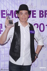 组图：陈妍希对九把刀有求必应 容祖儿秀性感