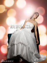 幻灯图集：胡可登杂志封面 复古新娘星光耀眼