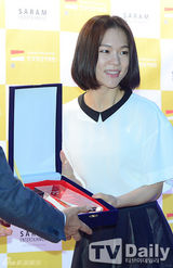 组图：权律韩艺璃任韩影像资料院宣传大使