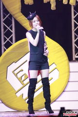 组图：容祖儿望房祖名振作 张智霖怕儿子碰毒品