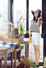 组图：于越夏日写真曝光 大走清新自然范